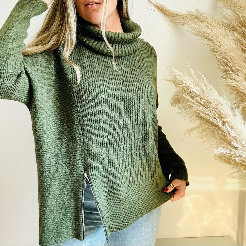 FADED GLORY Olive Green Side Zip Asymmetrical Knit Turtleneck Cowl Sweater M